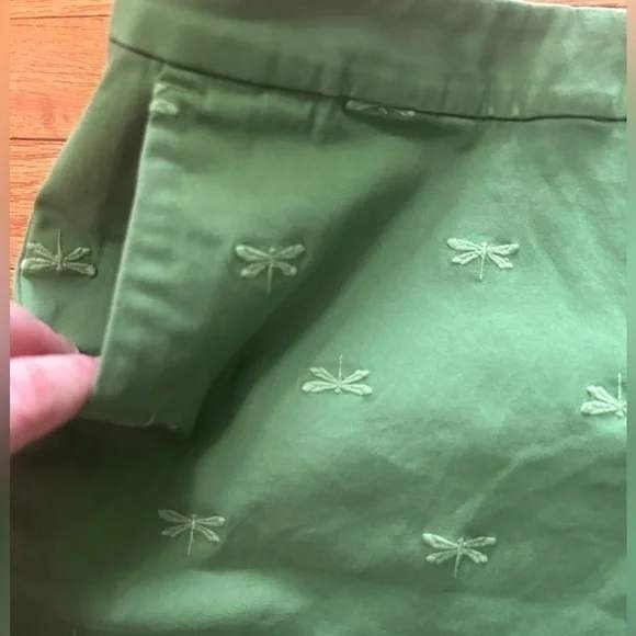 Talbots Petites Green Embroidered Bermuda Chino Shorts 4P - Picture 6 of 9